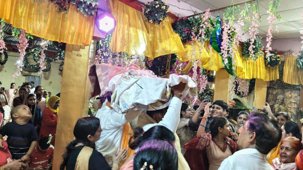 ਸ਼੍ਰੀ ਲਕਸ਼ਮਣ ਚੌਤਰਾ ਮੰਦਰ ਵਿੱਚ ਧੂਮਧਾਮ ਨਾਲ ਮਨਾਈ ਜਨਮਾਸ਼ਟਮੀ